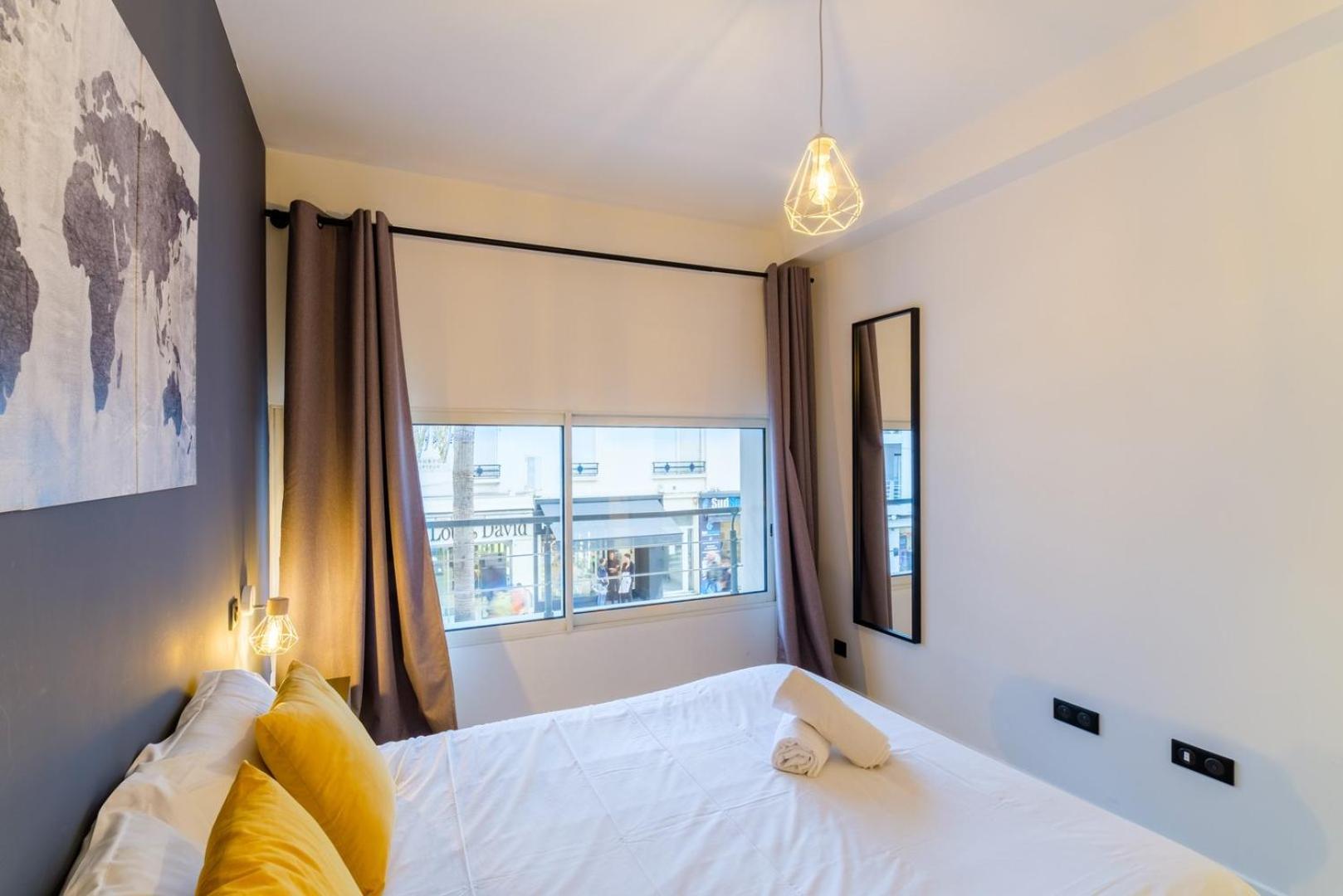 Vivez Antibes ! Logez A 6 Au Centre-Ville Bagian luar foto